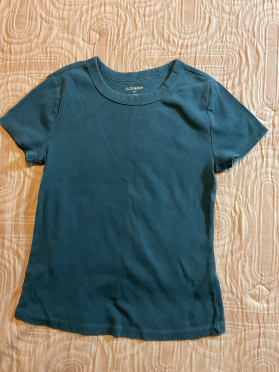Old Navy Tops - Old Navy Ribbed Crew Tee